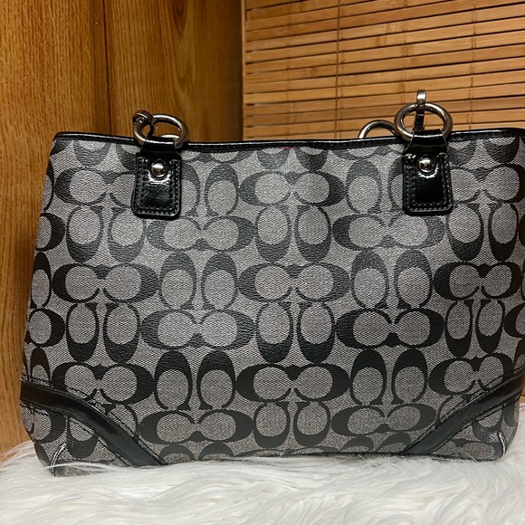 Coach Peyton Shopper Carryall (F18923) Bk/Gr - Picture 8 of 16